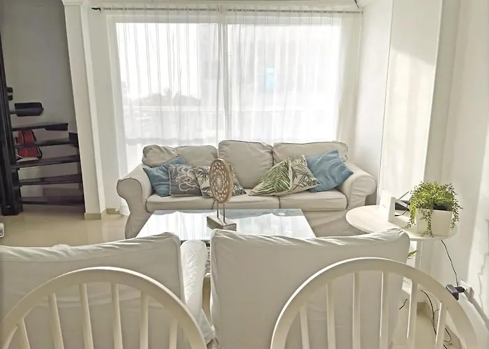 Penthouse Con Vista Al Mar, Apto 610